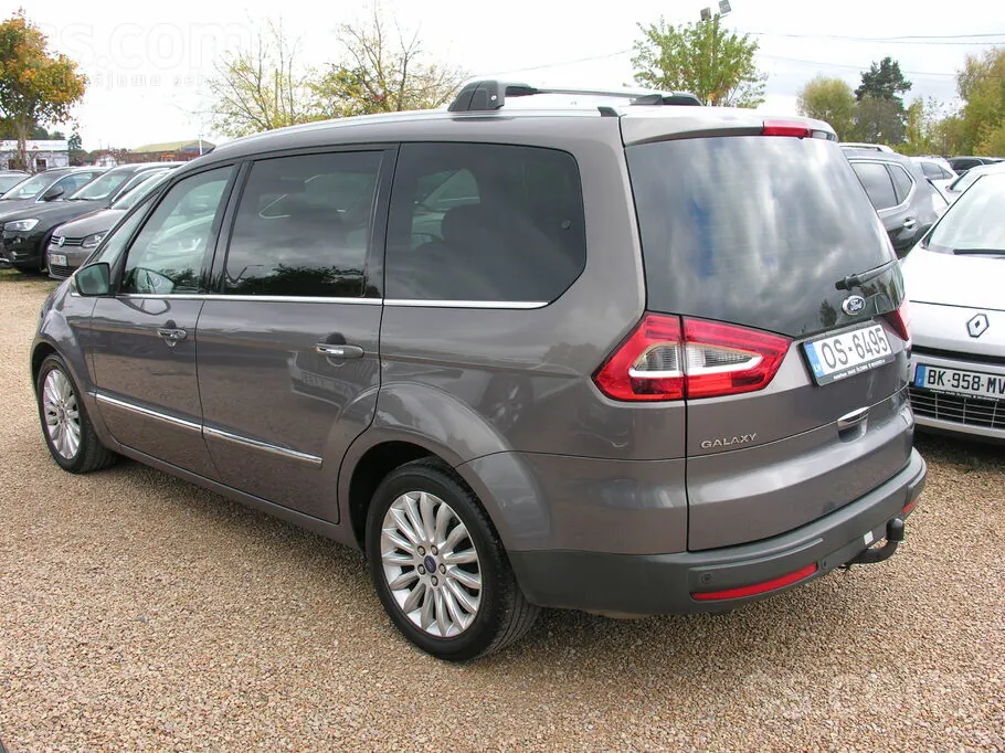 Ford Galaxy 2013 photo 4