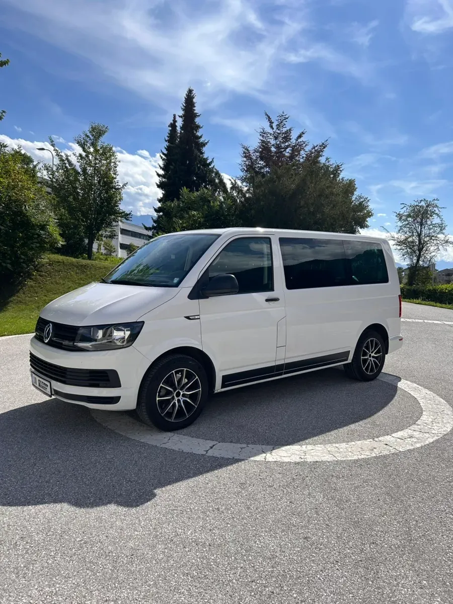 Volkswagen Multivan 2016 photo 3