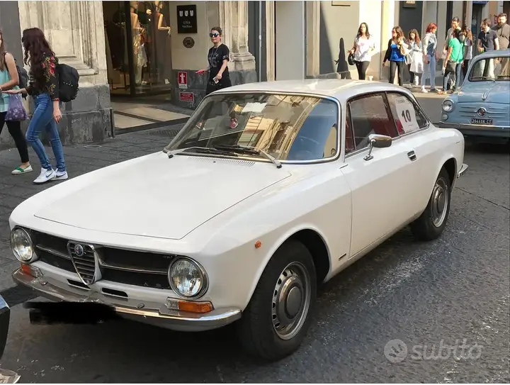 Alfa Romeo Gt 1300 Junior