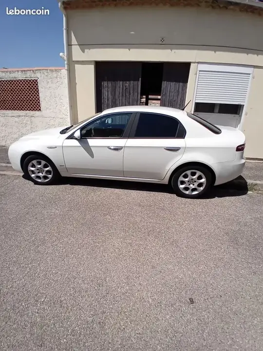 Alfa Romeo 159