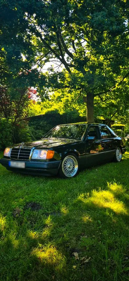 Mercedes-Benz W124