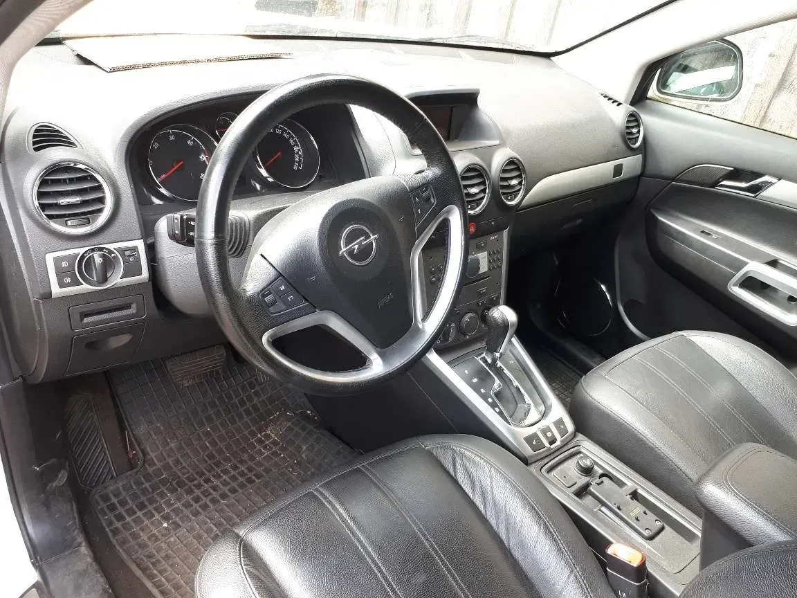 Opel Antara 2012 photo 3