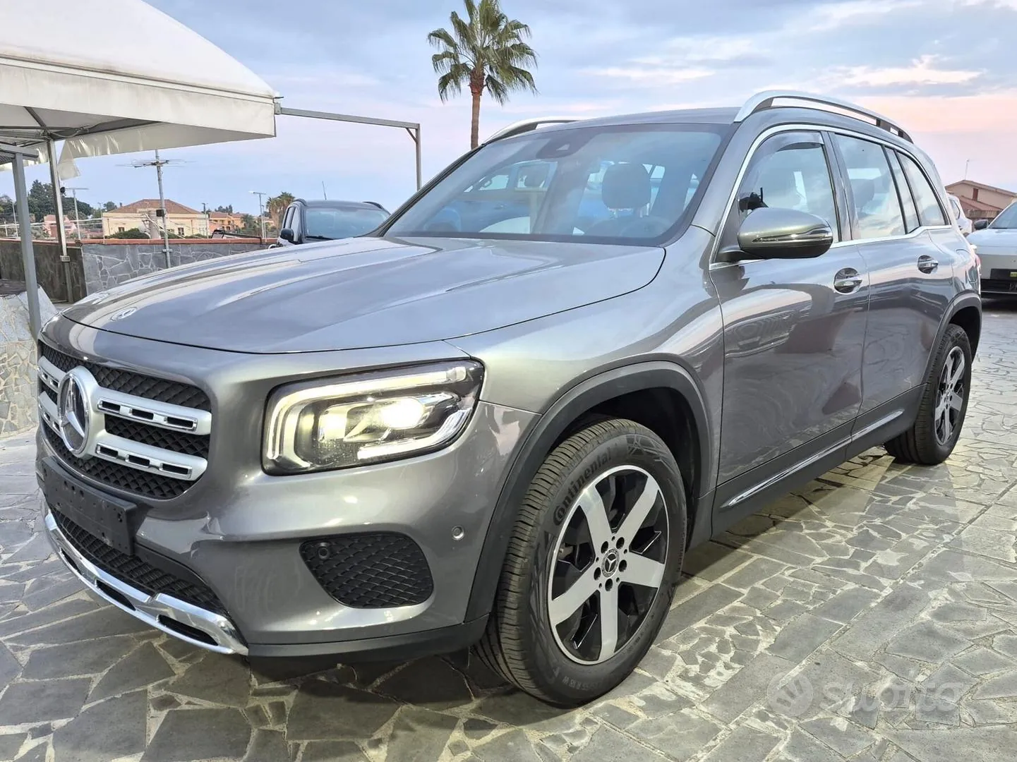 Mercedes-Benz Glb