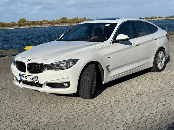 BMW 328I