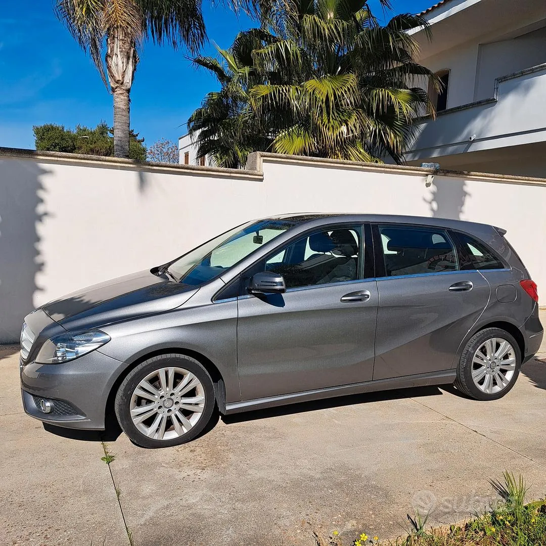 Mercedes-Benz B 180 Cdi 2013 photo 3