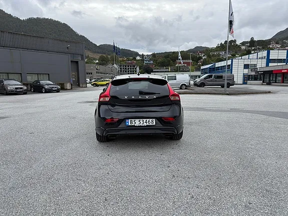 Volvo V40 2012 photo 4