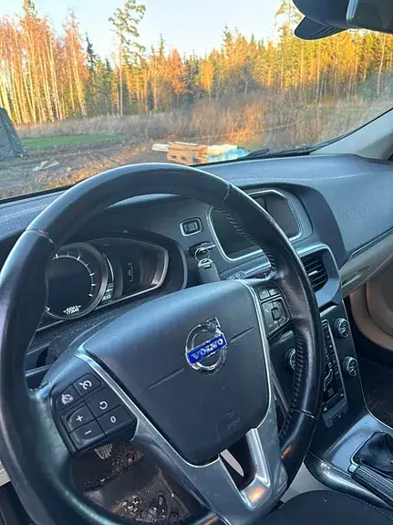 Volvo V40 2014 photo 3