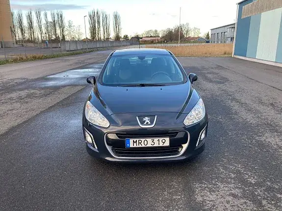 Peugeot 308 2011 photo 2