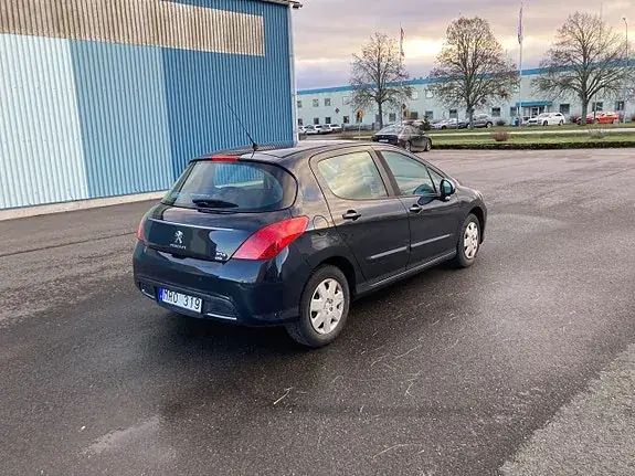 Peugeot 308 2011 photo 5
