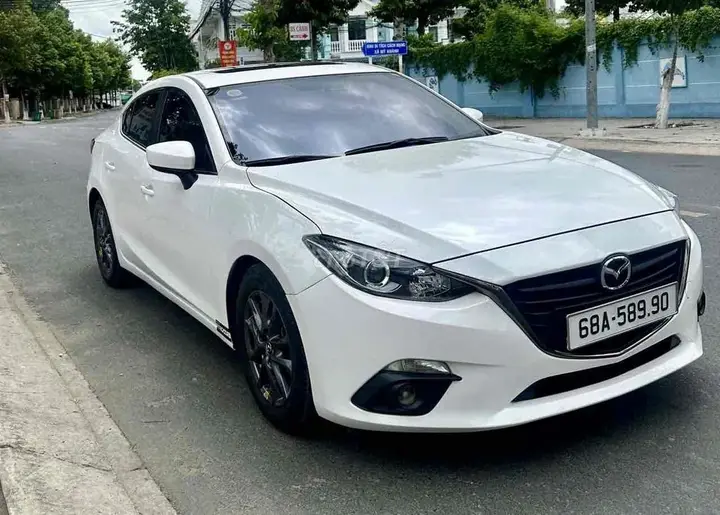 Mazda 3 2016 photo 2