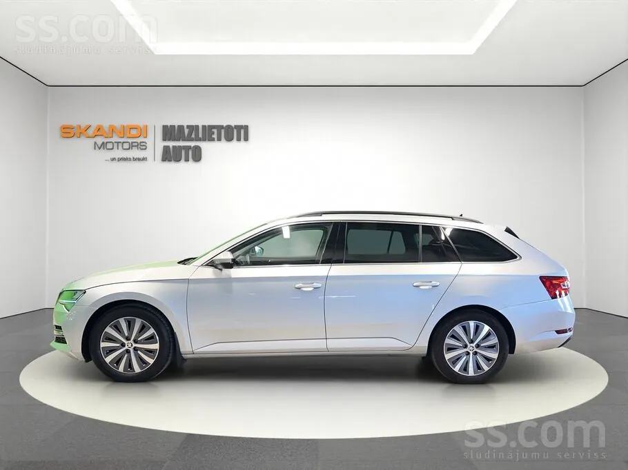 Skoda Superb 2021 photo 3