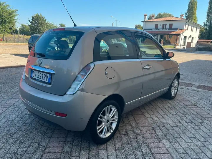 Lancia Ypsilon 2009 photo 3