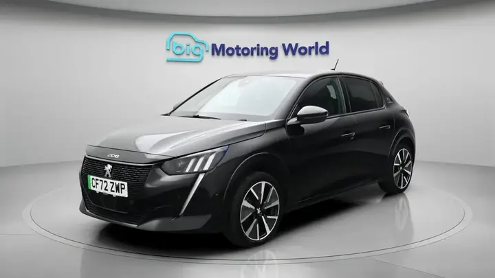 Peugeot E-208 2023 photo 4