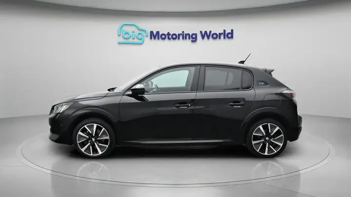 Peugeot E-208 2023 photo 5