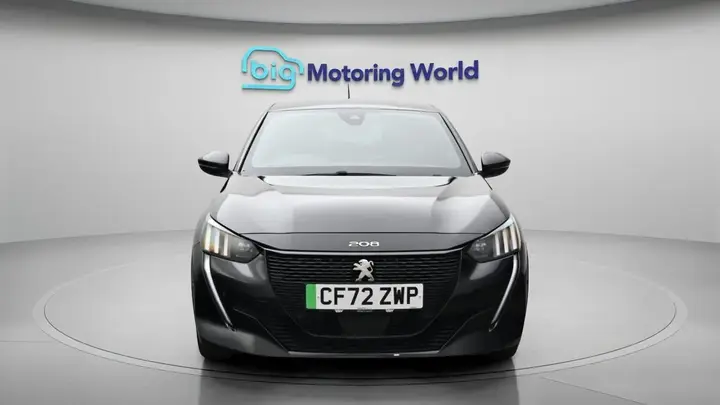 Peugeot E-208 2023 photo 3