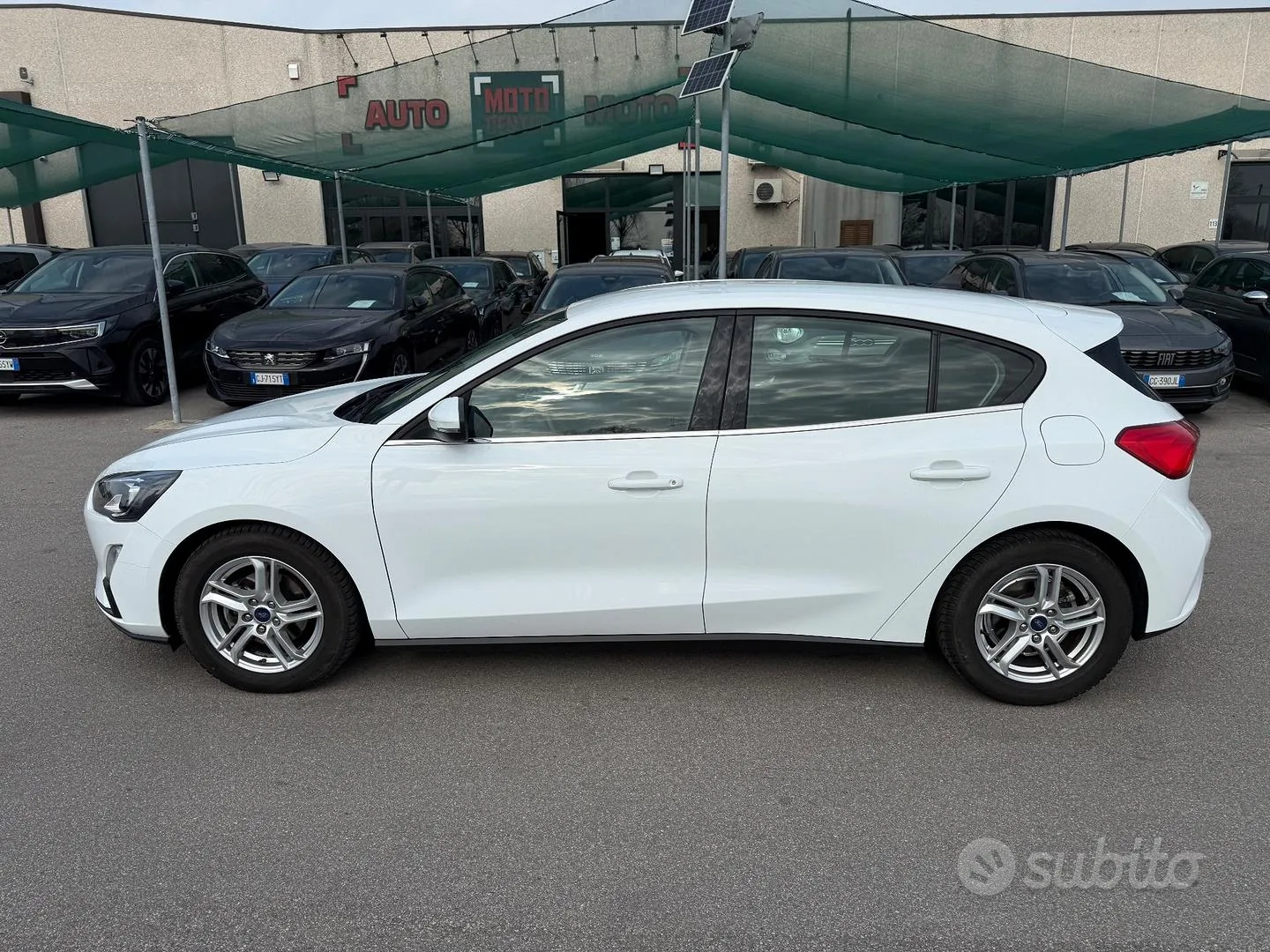 Ford Focus 2021 photo 2