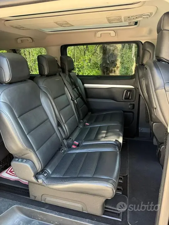 Peugeot Traveller 2018 photo 5