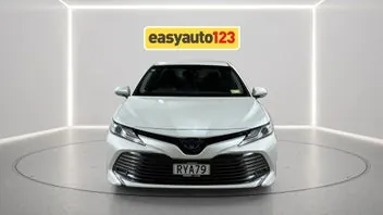 Toyota Camry 2019 photo 3