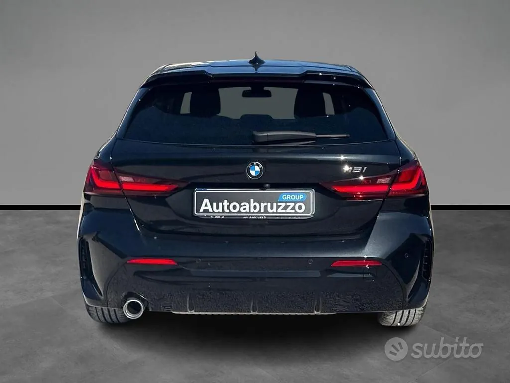 BMW 1 Series 2023 photo 4