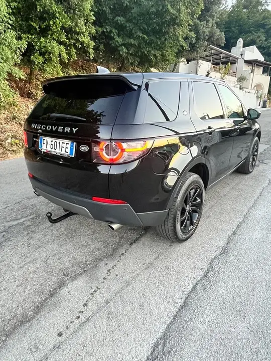 Land Rover Discovery Sport 2018 photo 4