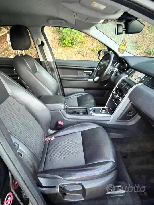 Land Rover Discovery Sport 2018 photo 5