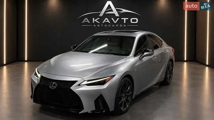 Lexus Is 2022 photo 3