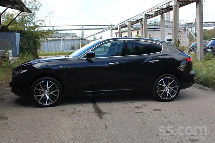 Maserati Levante 2017 photo 3