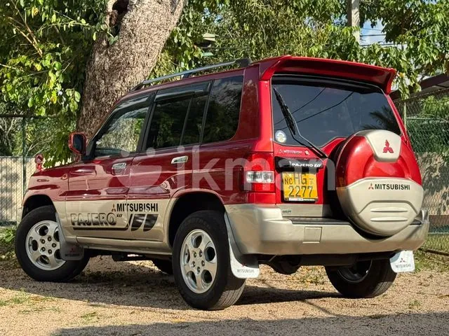 Mitsubishi Pajero 2000 photo 4