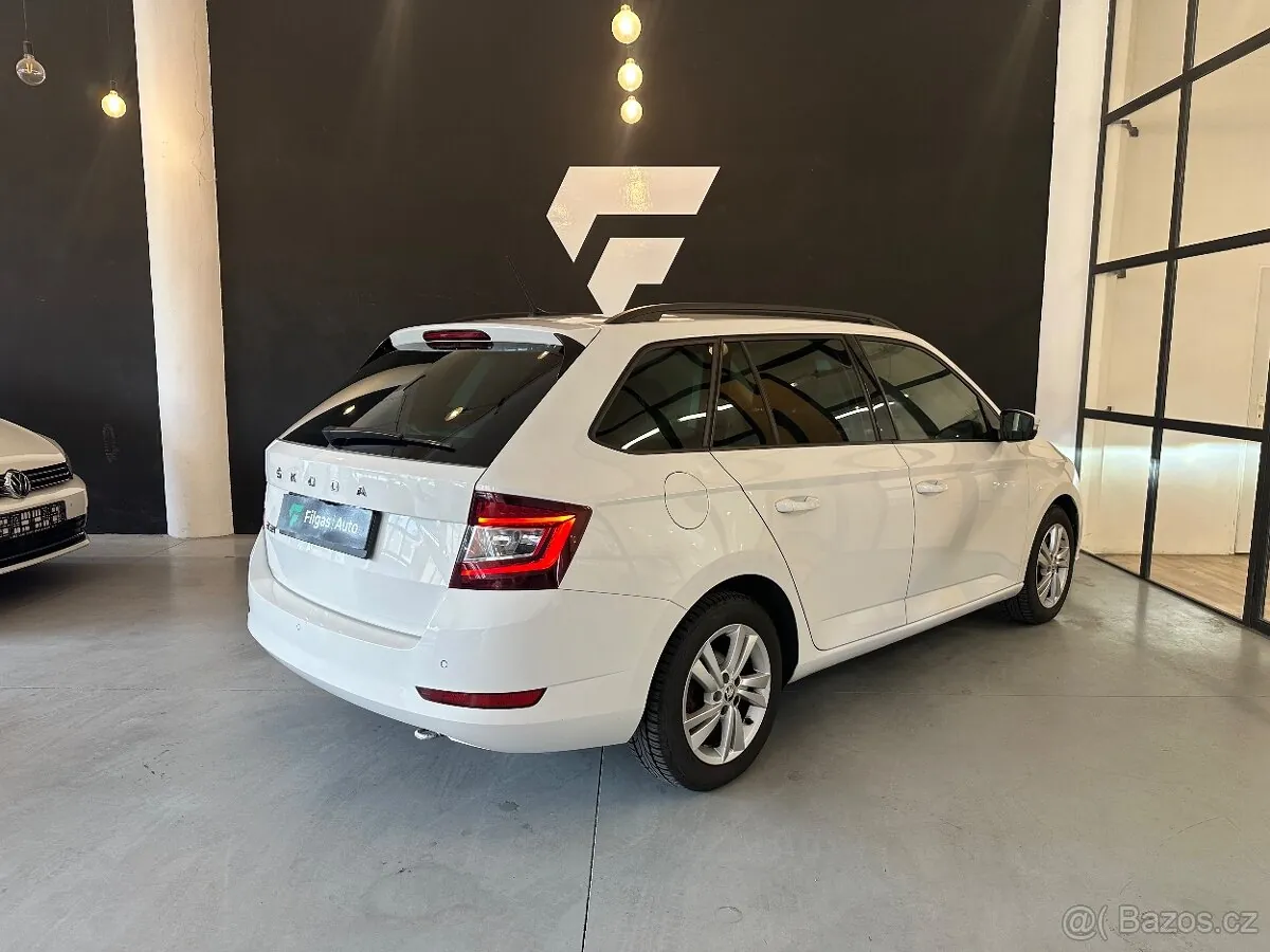 Skoda Fabia 2020 photo 2