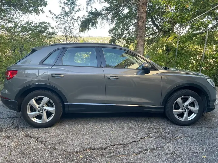Audi Q3 2019 photo 5