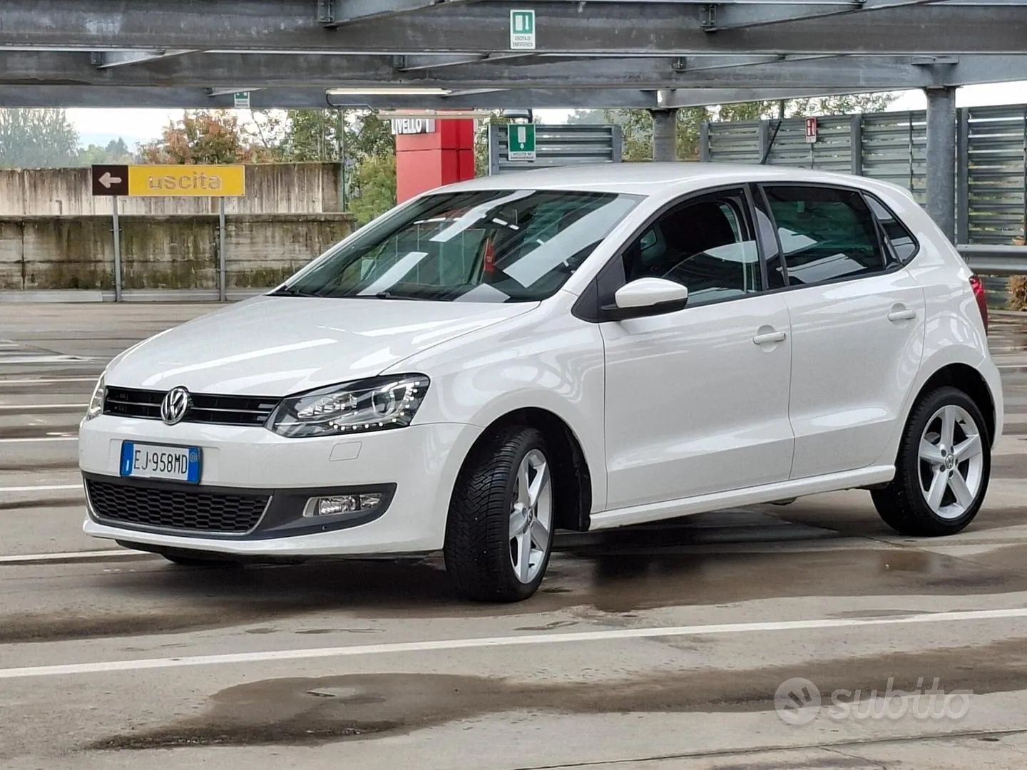 Volkswagen Polo 2011 photo 3