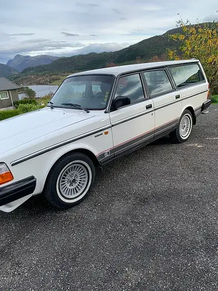 Volvo 240 1987 photo 4