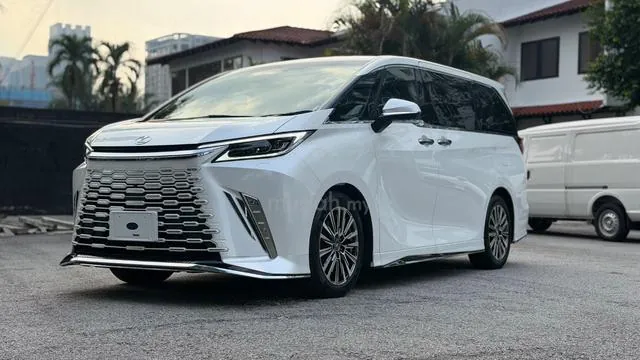 Lexus Lm500H