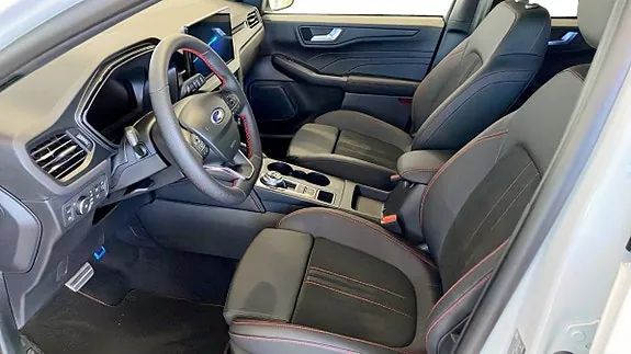 Ford Kuga 2025 photo 3