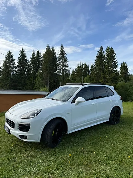 Porsche Cayenne 2016 photo 2