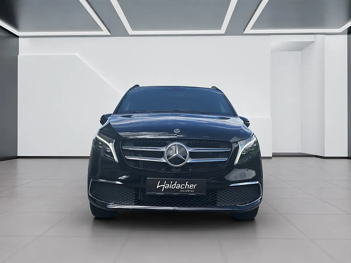 Mercedes-Benz V-Class 2023 photo 3