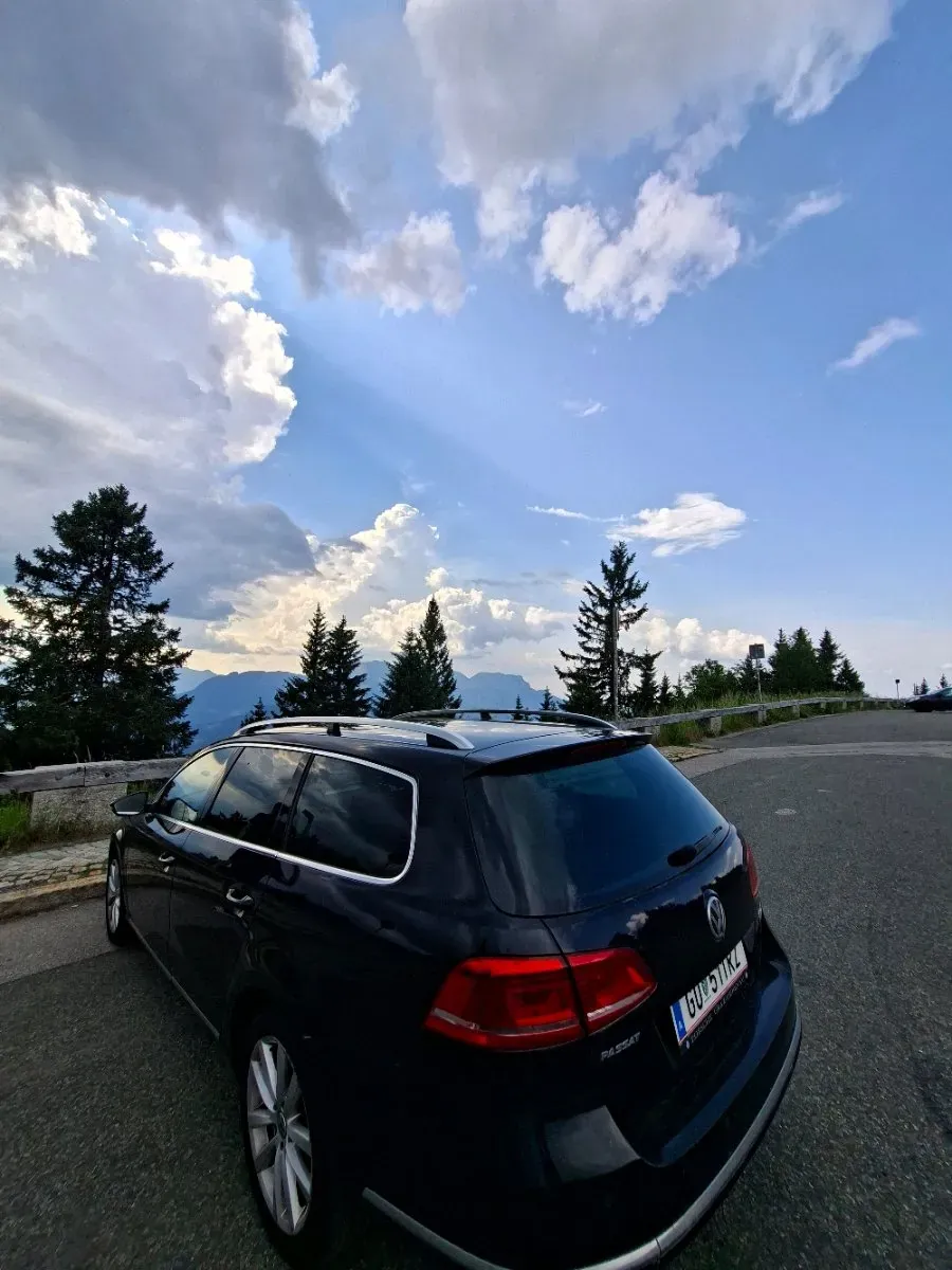 Volkswagen Passat 2012 photo 3