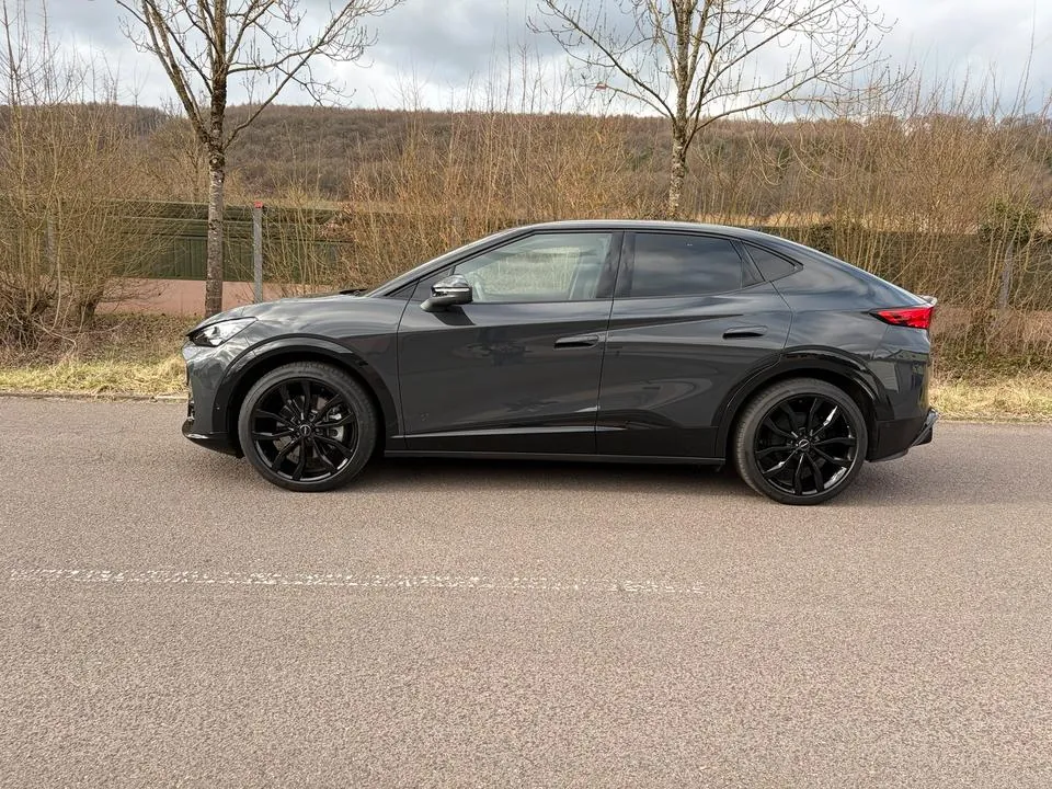 Cupra Tavascan
