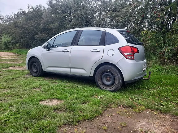 Citroen C3 2011 photo 3