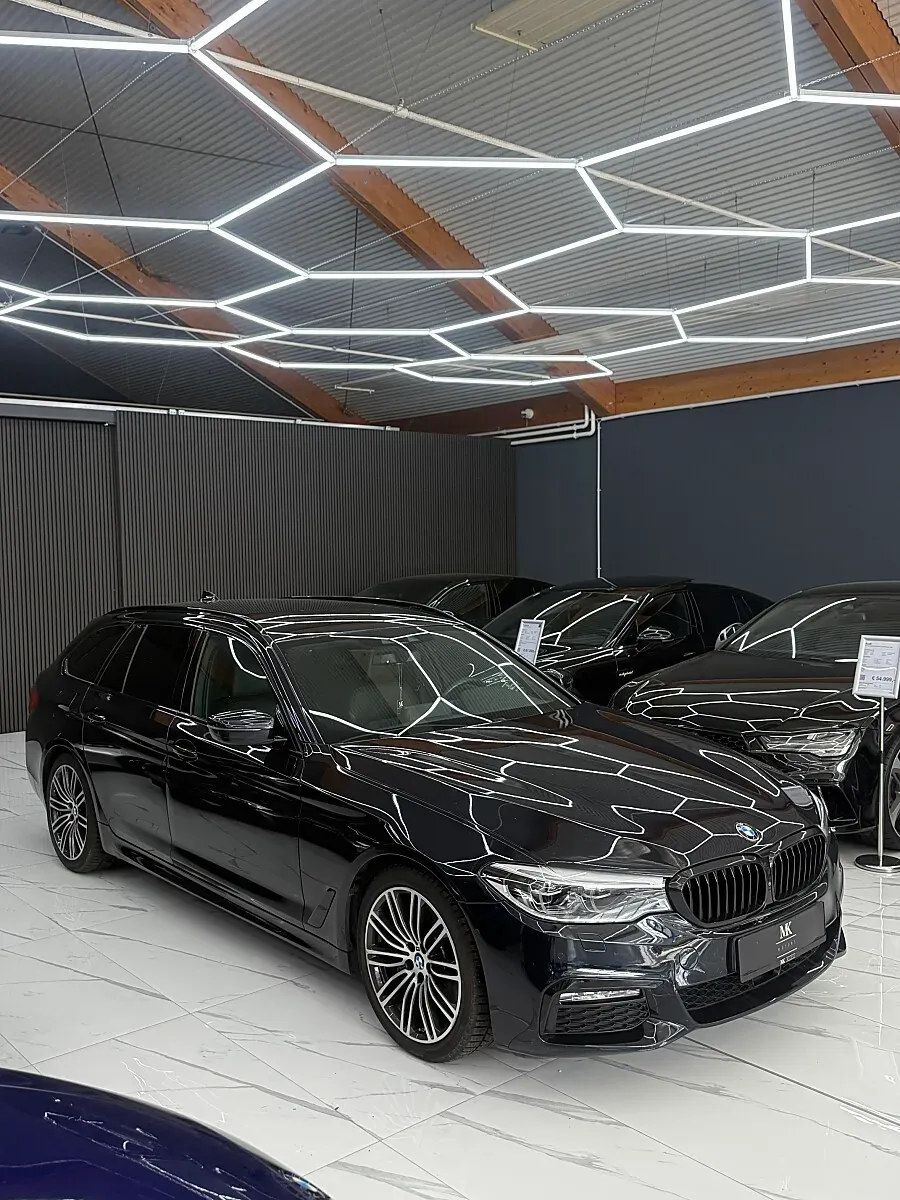 BMW 5 Series 2017 photo 3
