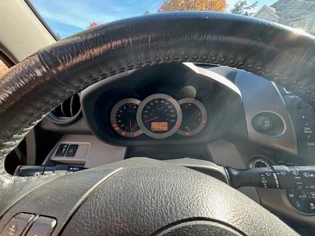 Toyota Rav4 2009 photo 4