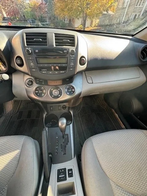 Toyota Rav4 2009 photo 5