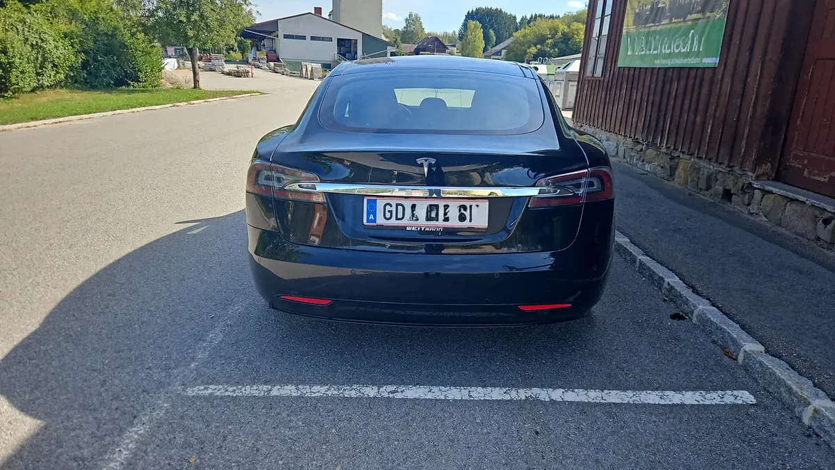 Tesla Model S 2019 photo 3