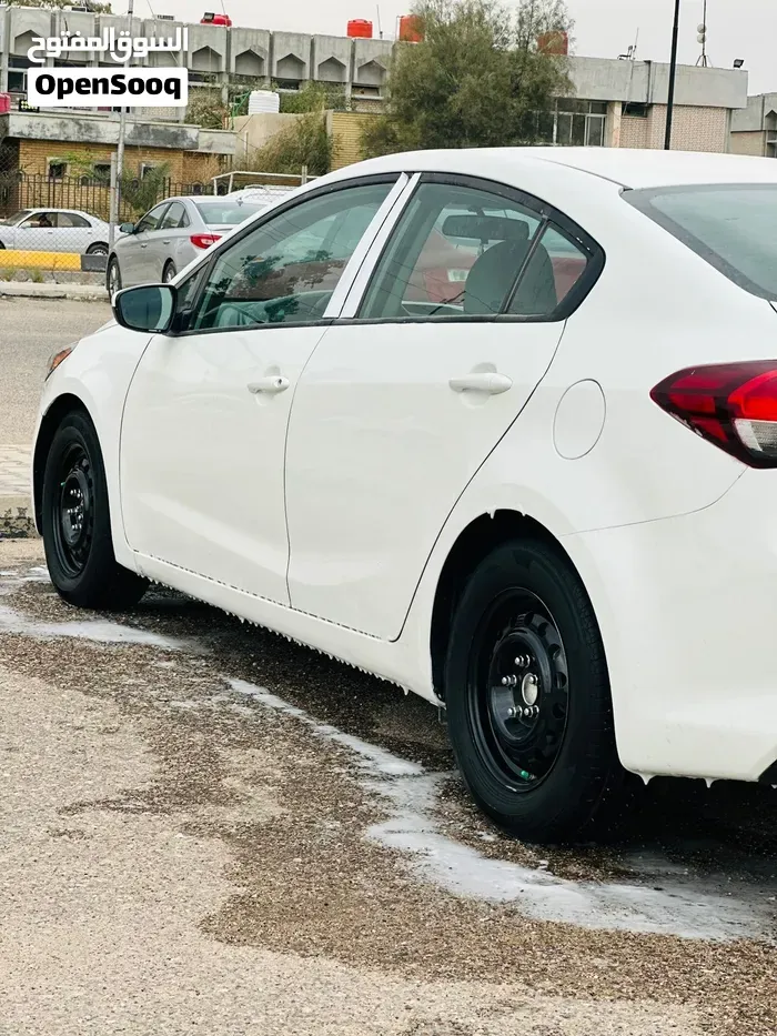 Kia Forte 2018 photo 3