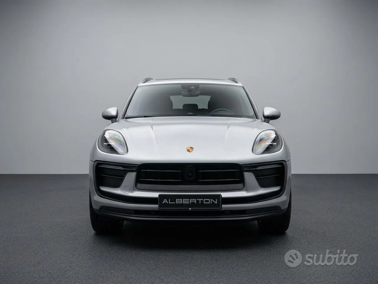 Porsche Macan 2023 photo 2
