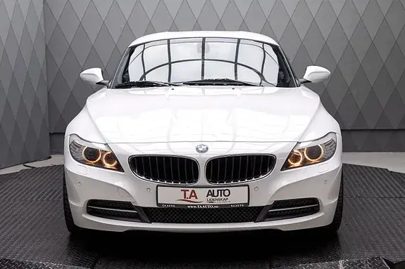 BMW Z4 2010 photo 4