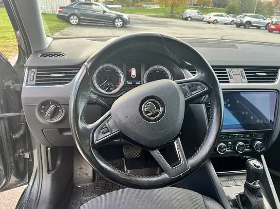 Skoda Octavia 2018 photo 5