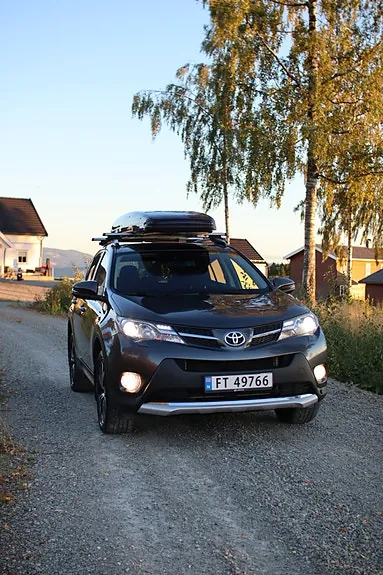 Toyota Rav4 2015 photo 2