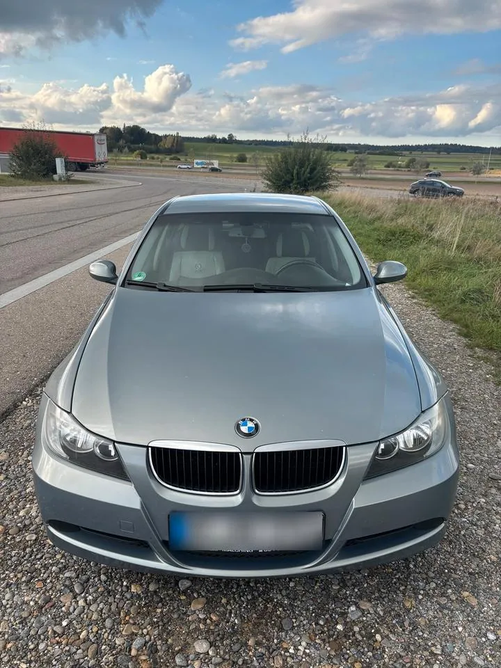 BMW E90