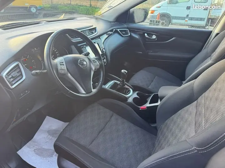 Nissan Qashqai 2015 photo 3